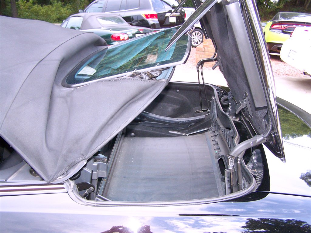 2005 Mercedes-Benz CLK-Class - $10,990