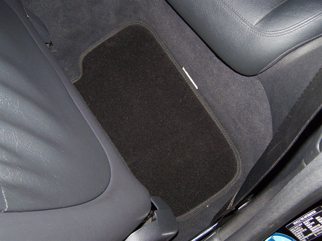 2005 Mercedes-Benz CLK-Class - $10,990