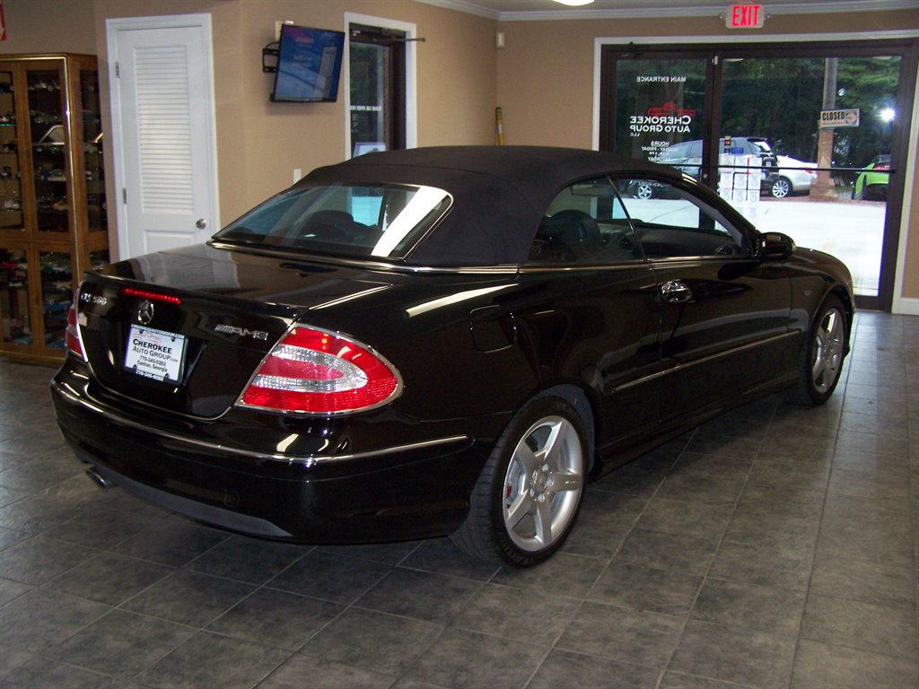 2005 Mercedes-Benz CLK-Class - $10,990
