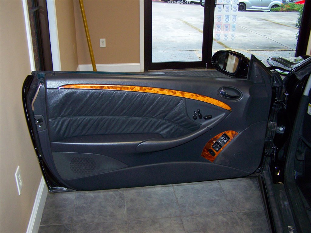2005 Mercedes-Benz CLK-Class - $10,990