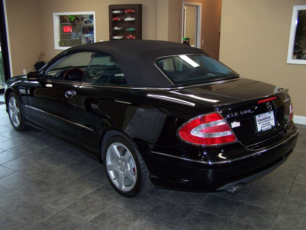 2005 Mercedes-Benz CLK-Class - $10,990