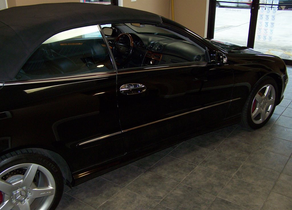 2005 Mercedes-Benz CLK-Class - $10,990