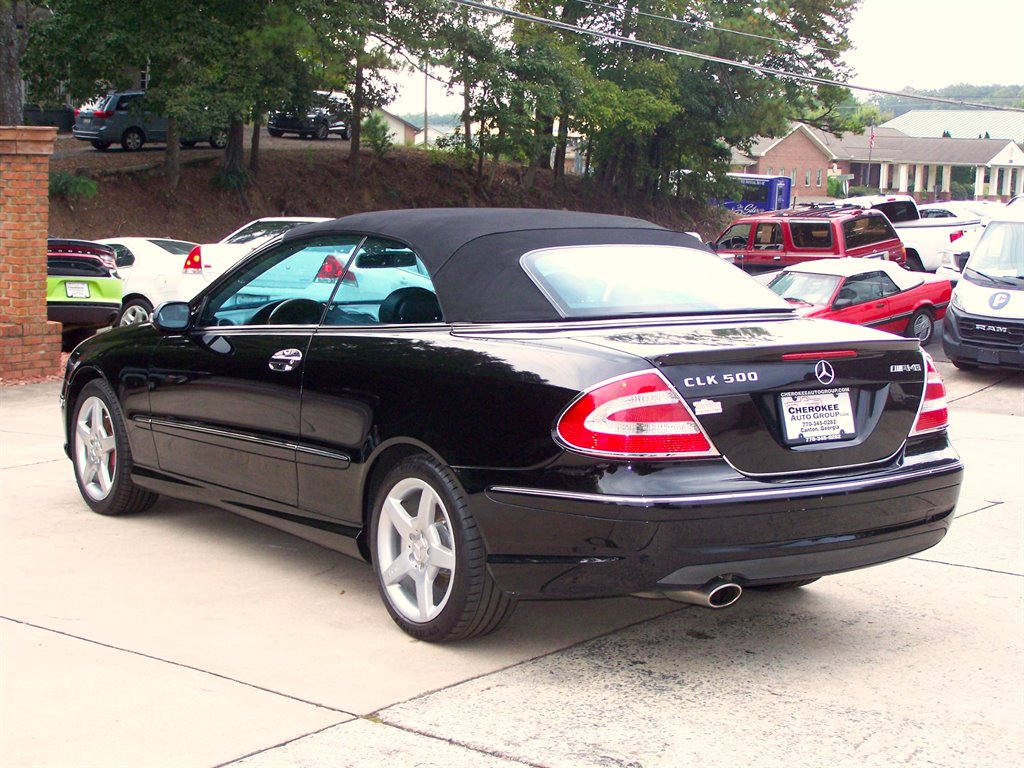 2005 Mercedes-Benz CLK-Class - $10,990