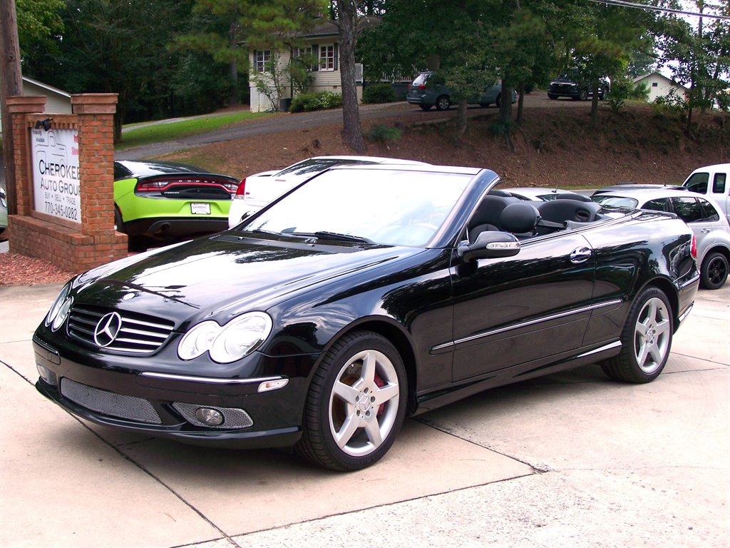 2005 Mercedes-Benz CLK-Class - $10,990