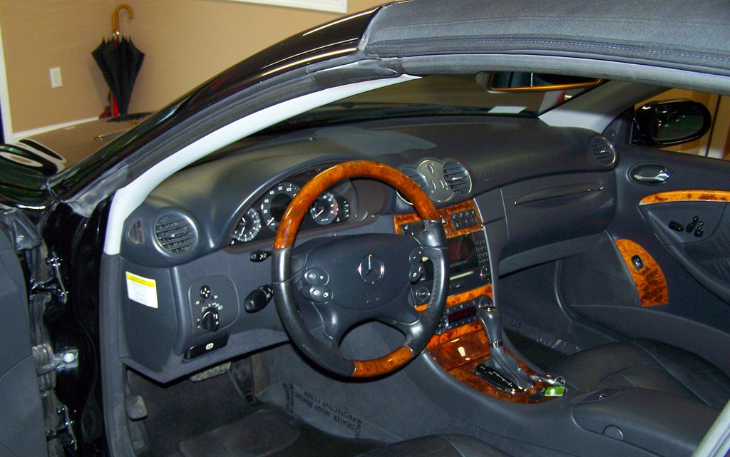 2005 Mercedes-Benz CLK-Class - $10,990