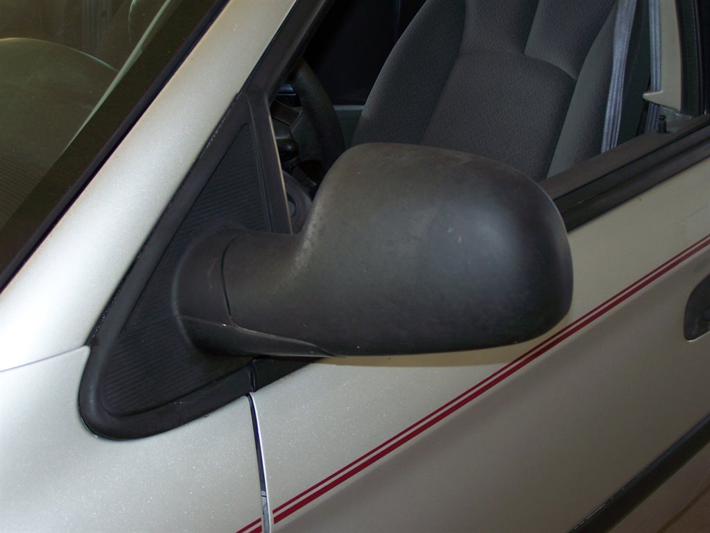 2005 Dodge Grand Caravan - $13,890