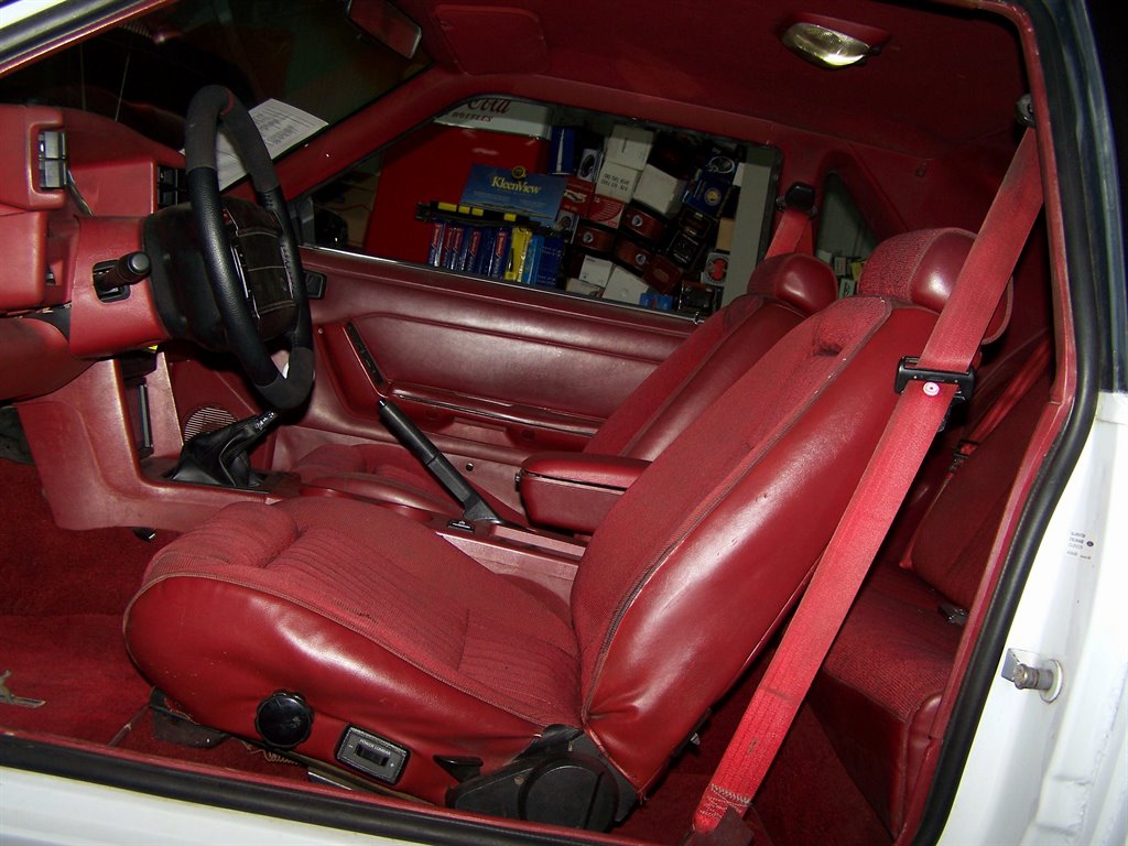 1992 Ford Mustang - $18,890