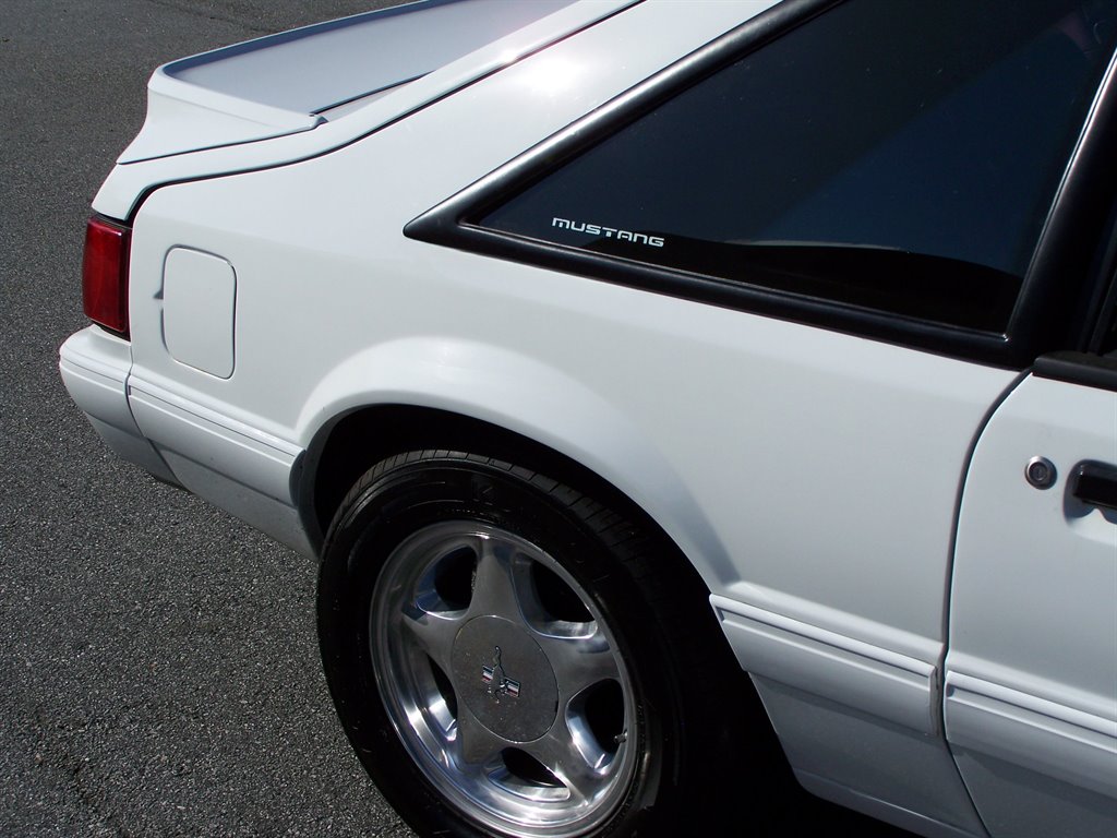 1992 Ford Mustang - $18,890