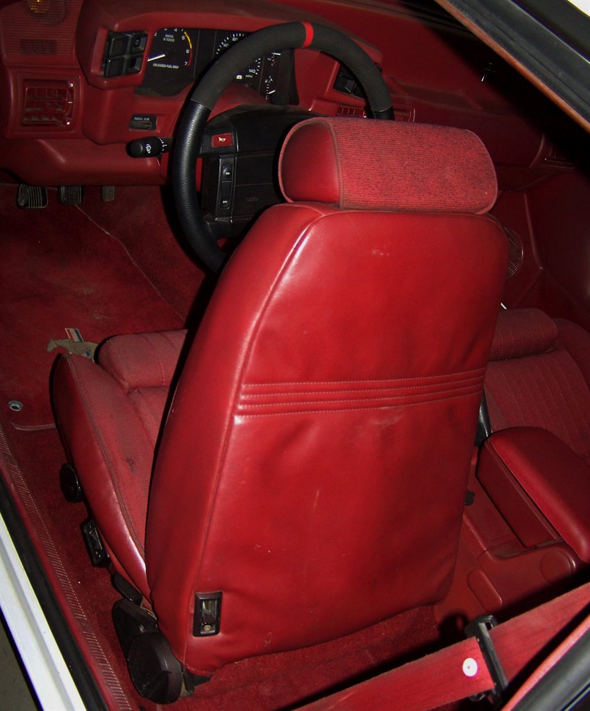 1992 Ford Mustang - $18,890