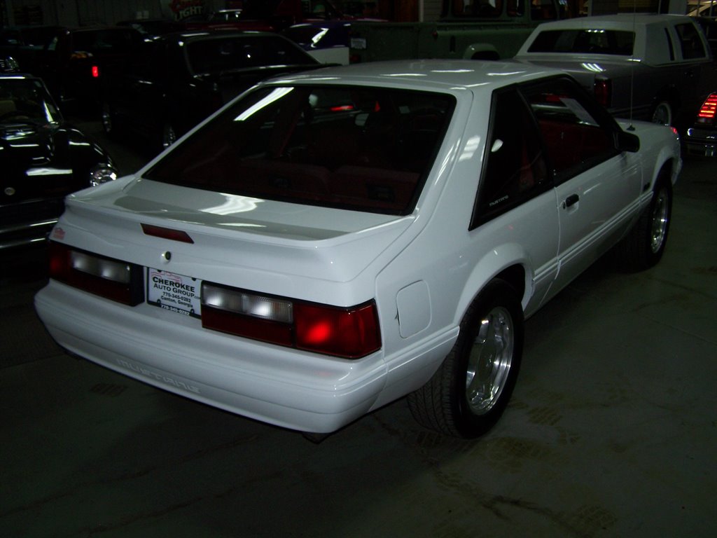 1992 Ford Mustang - $18,890