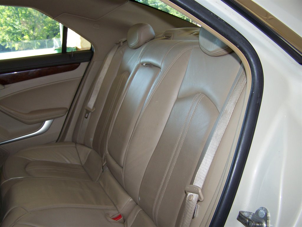 2010 Cadillac CTS - $8,890