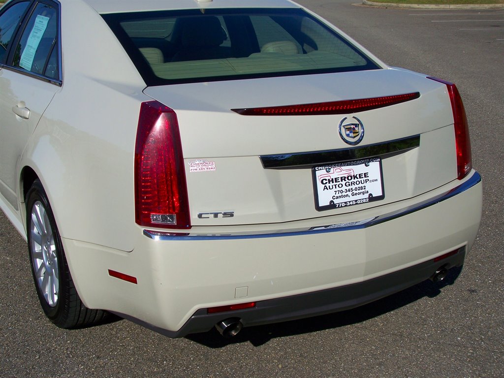 2010 Cadillac CTS - $8,890