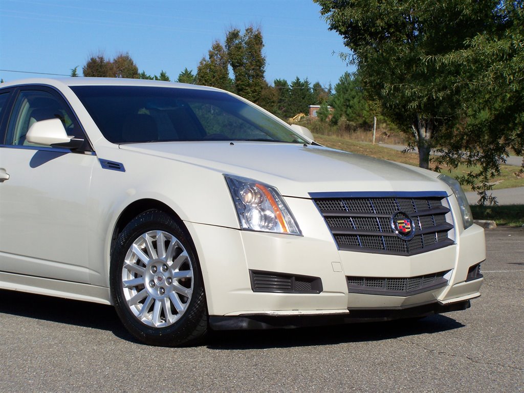 2010 Cadillac CTS - $8,890