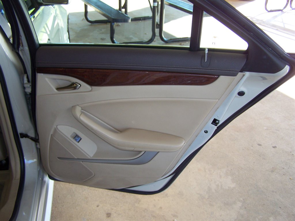 2010 Cadillac CTS - $8,890