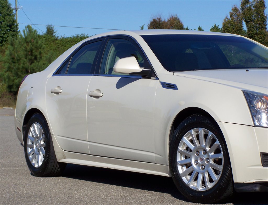 2010 Cadillac CTS - $8,890