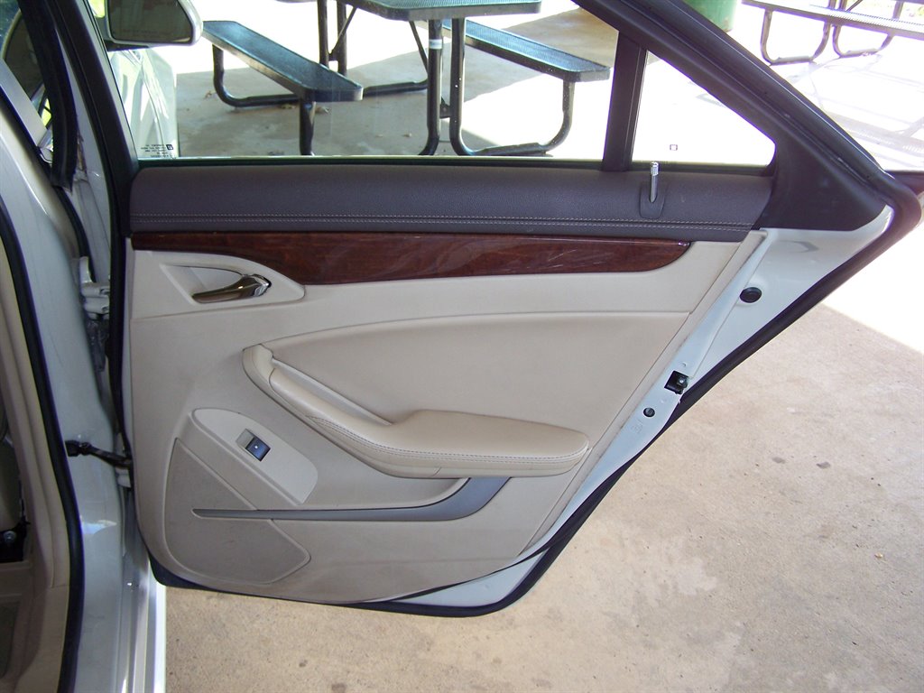 2010 Cadillac CTS - $8,890