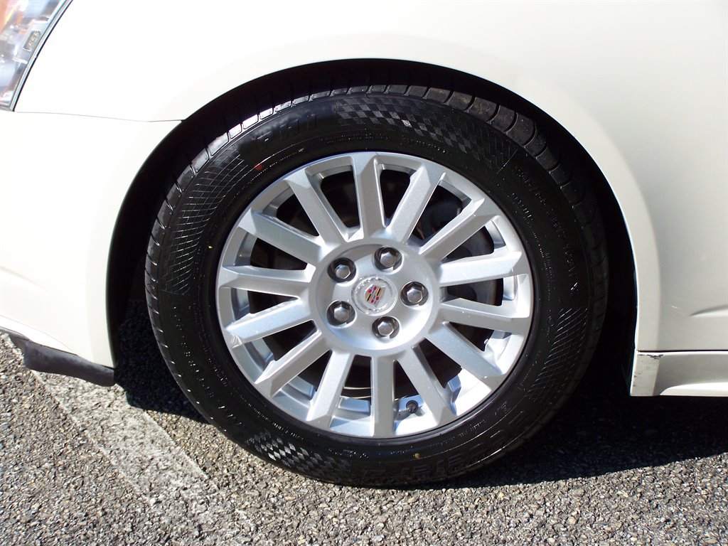 2010 Cadillac CTS - $8,890