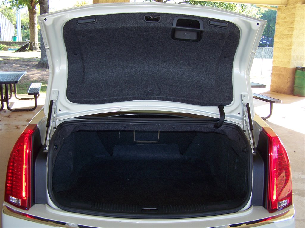 2010 Cadillac CTS - $8,890
