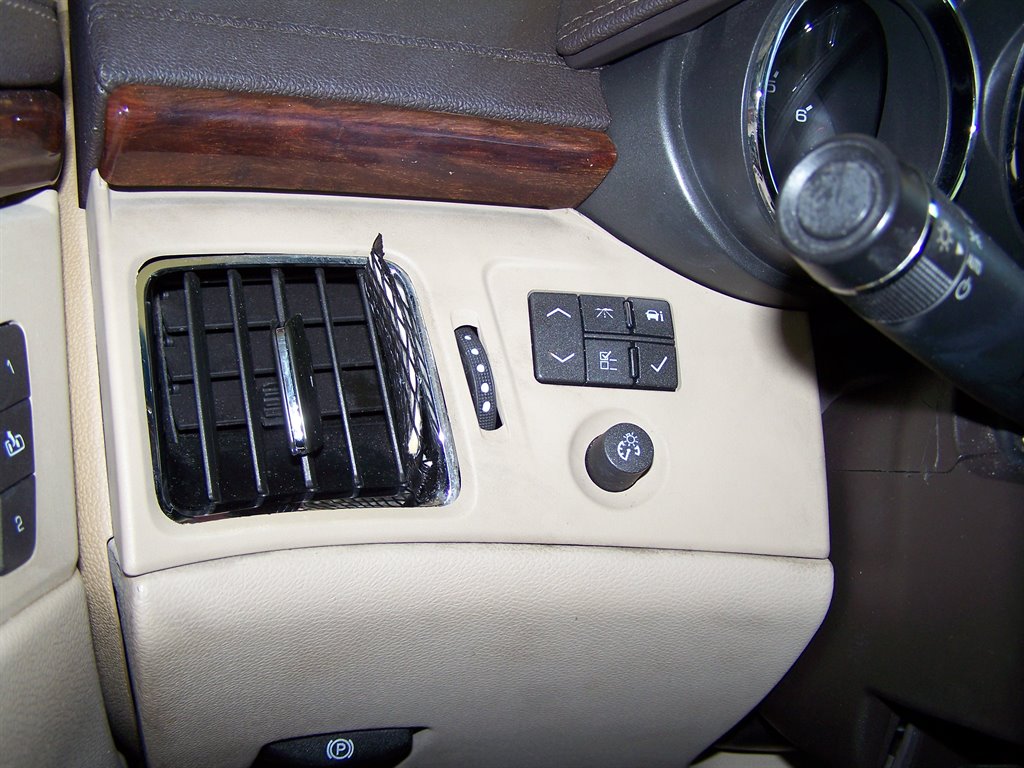 2010 Cadillac CTS - $8,890