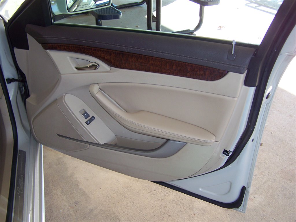2010 Cadillac CTS - $8,890
