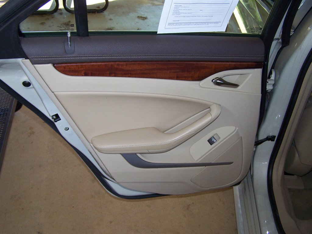 2010 Cadillac CTS - $8,890