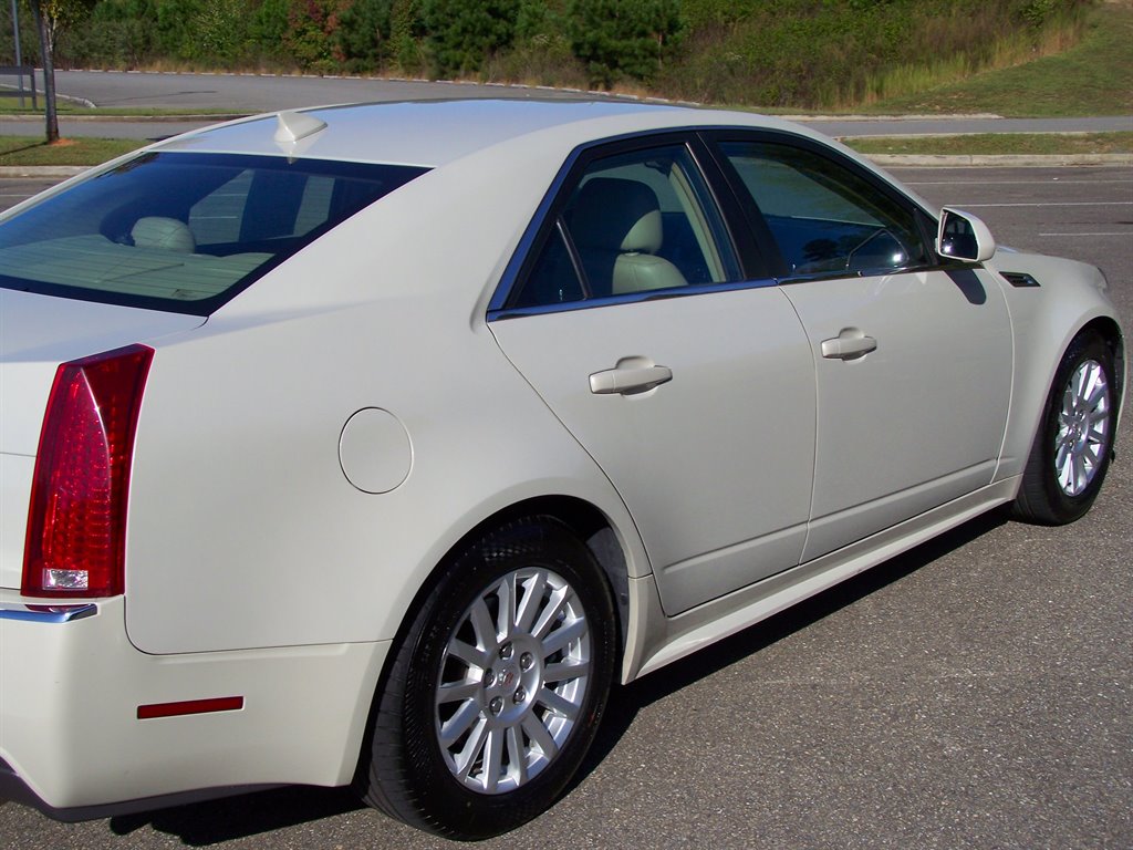 2010 Cadillac CTS - $8,890