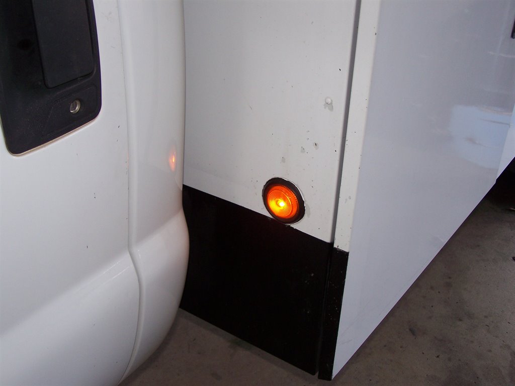 2006 Ford F-350 Super Duty - $17,890