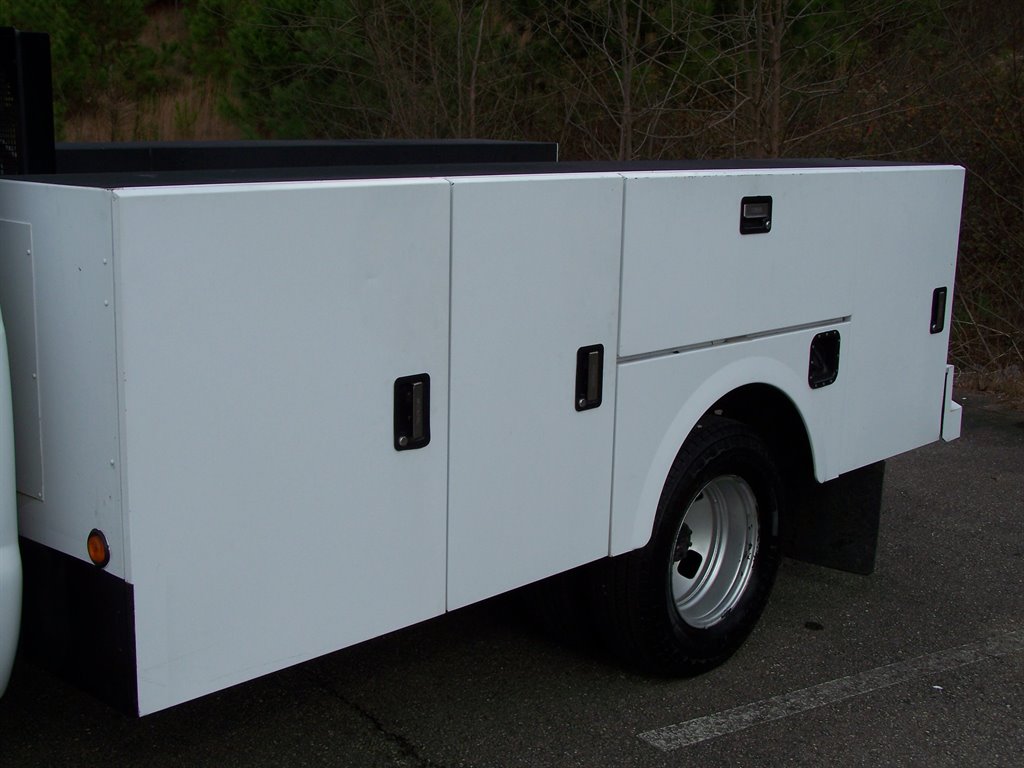 2006 Ford F-350 Super Duty - $17,890