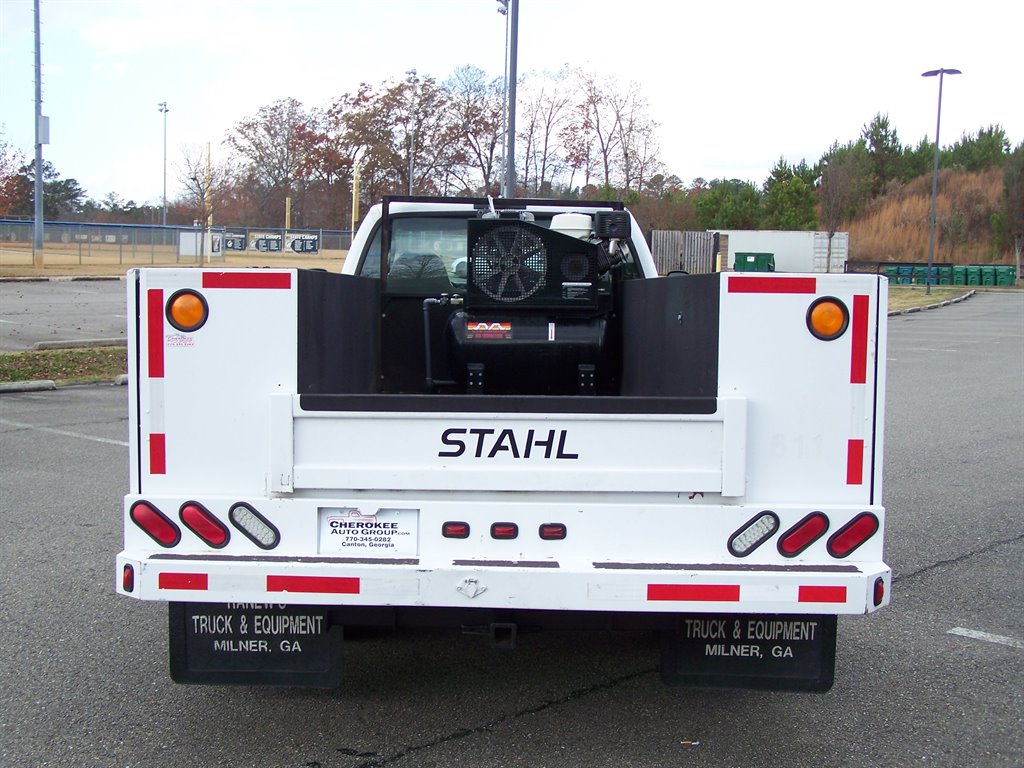 2006 Ford F-350 Super Duty - $17,890