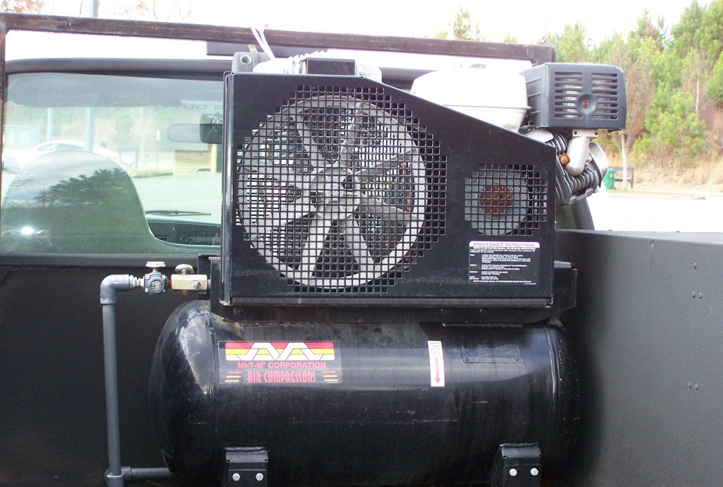 2006 Ford F-350 Super Duty - $17,890