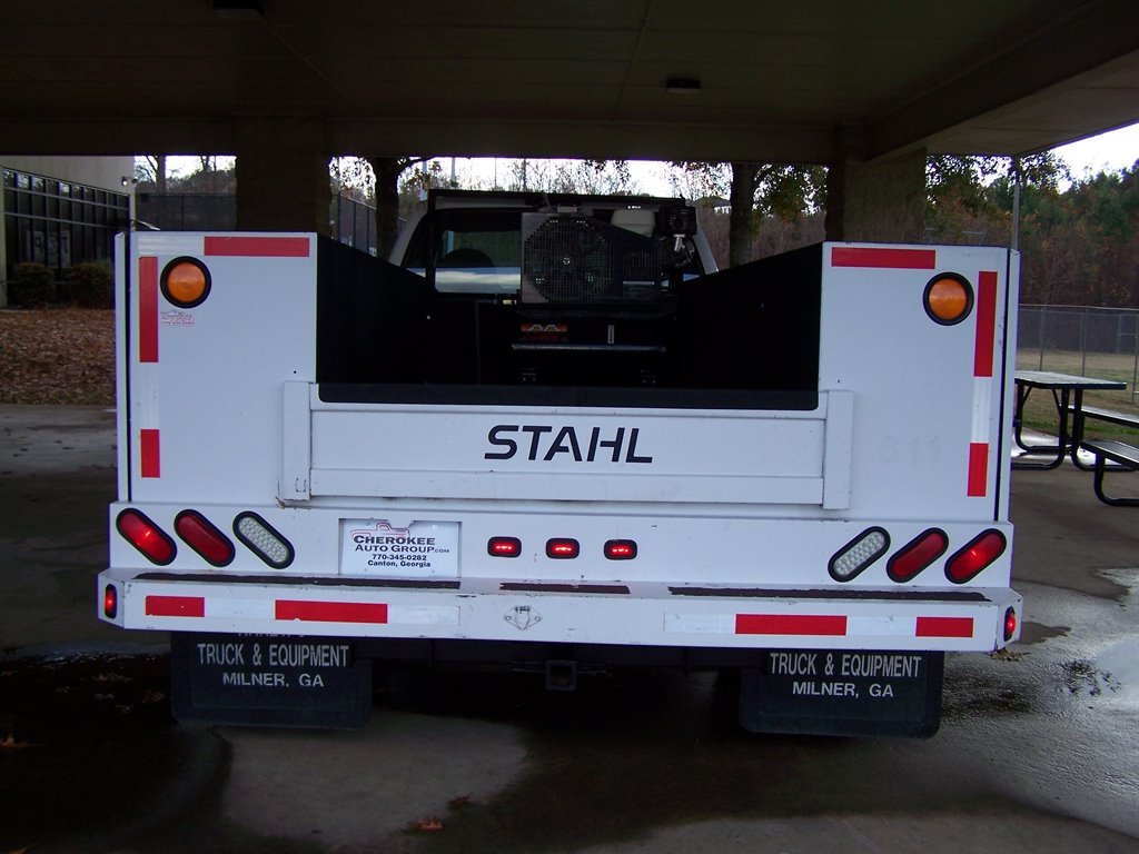 2006 Ford F-350 Super Duty - $17,890