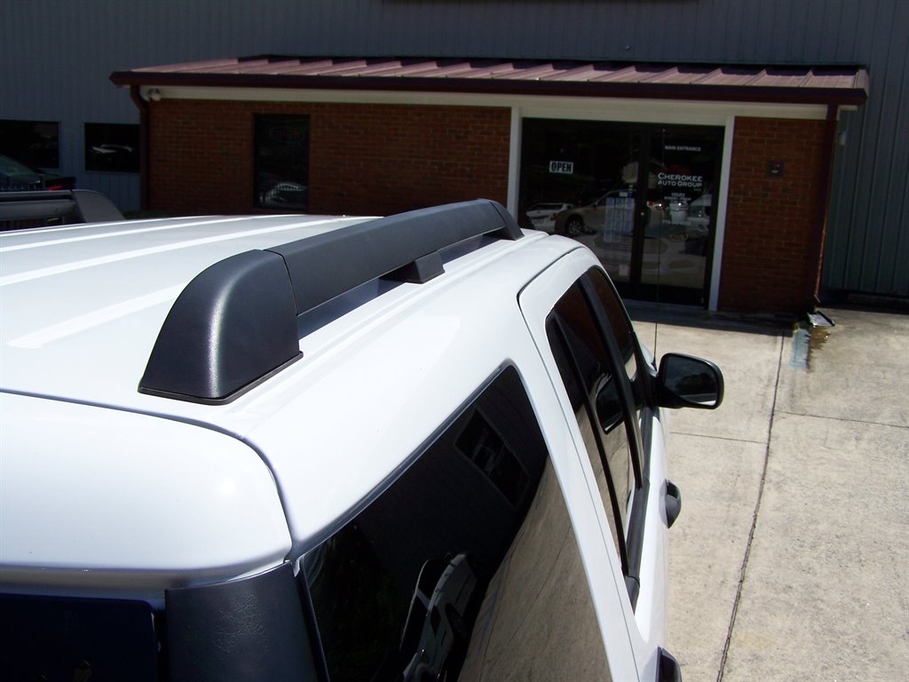 2005 Ford Explorer - $16,890