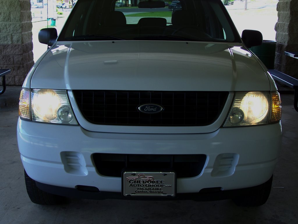 2005 Ford Explorer - $16,890