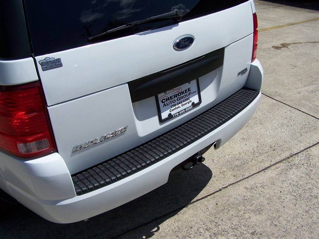 2005 Ford Explorer - $16,890