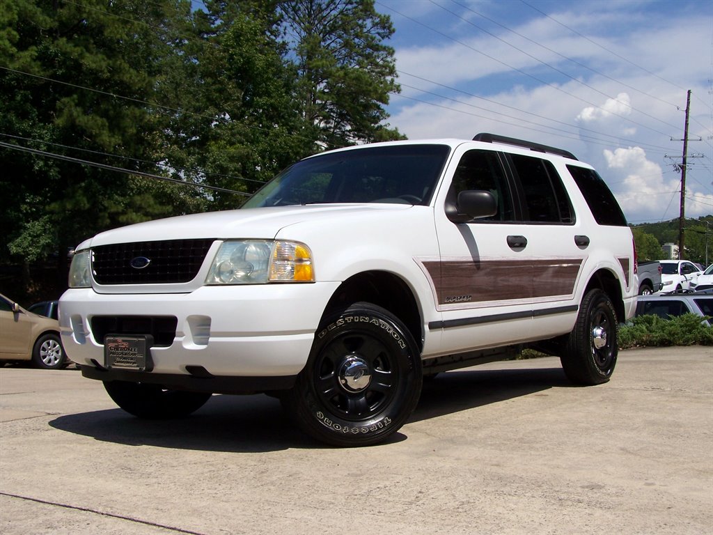 2005 Ford Explorer - $16,890