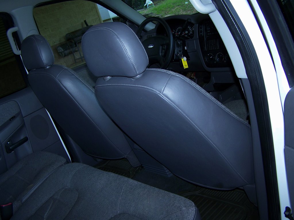 2005 Ford Explorer - $16,890