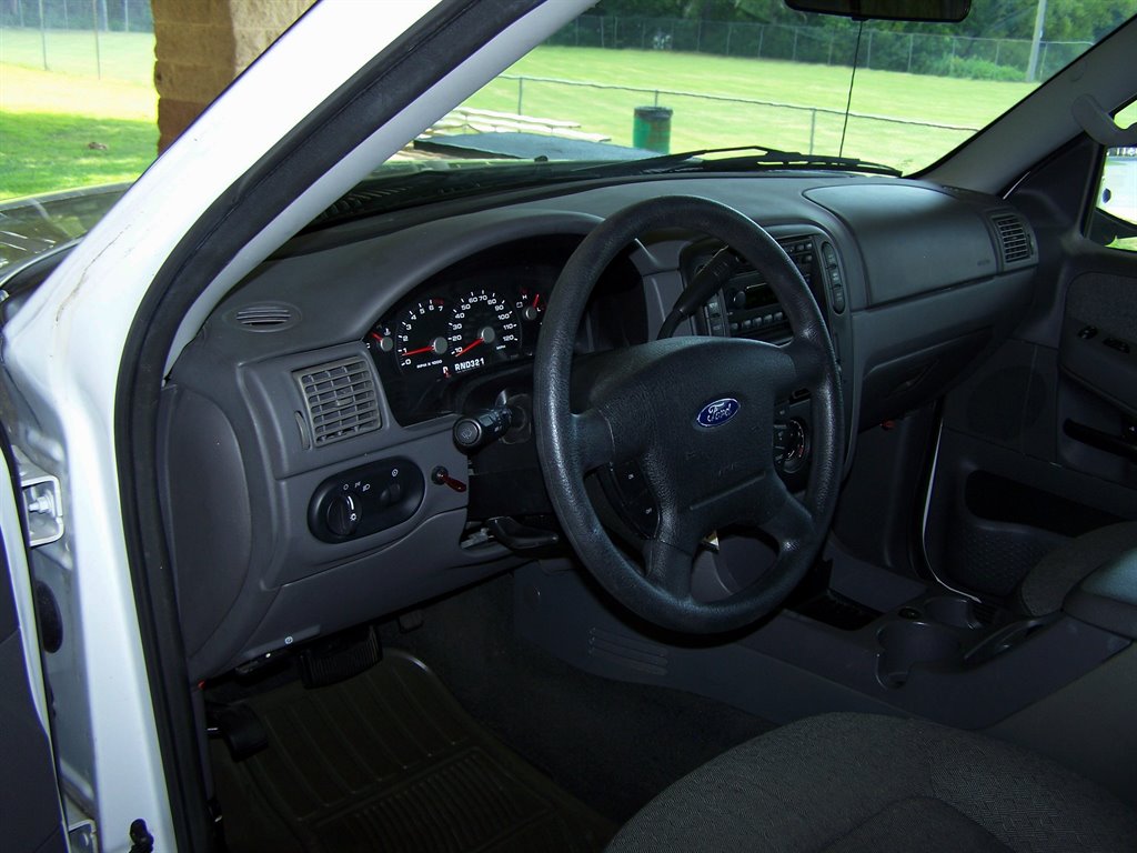 2005 Ford Explorer - $16,890