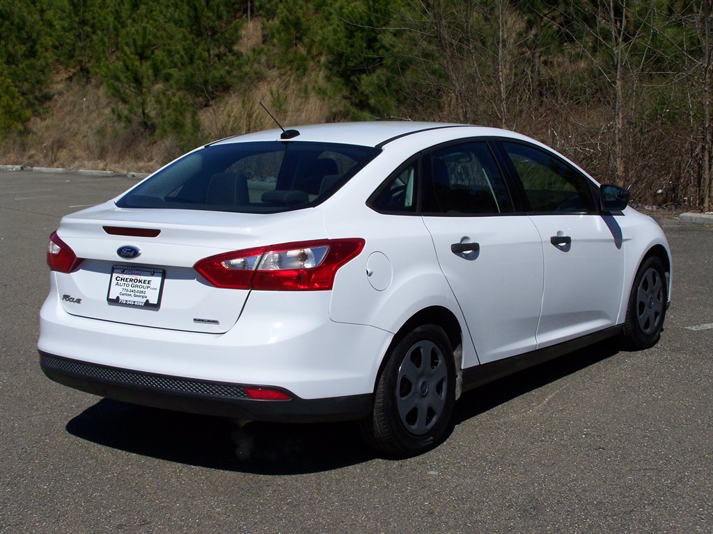 2013 Ford Focus - $7,990