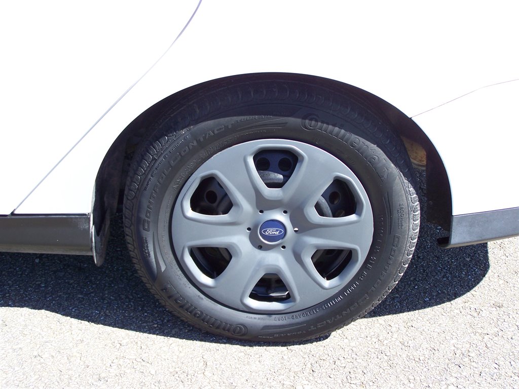 2013 Ford Focus - $7,990