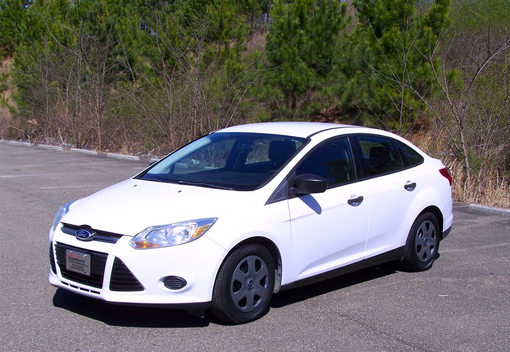 2013 Ford Focus - $7,990