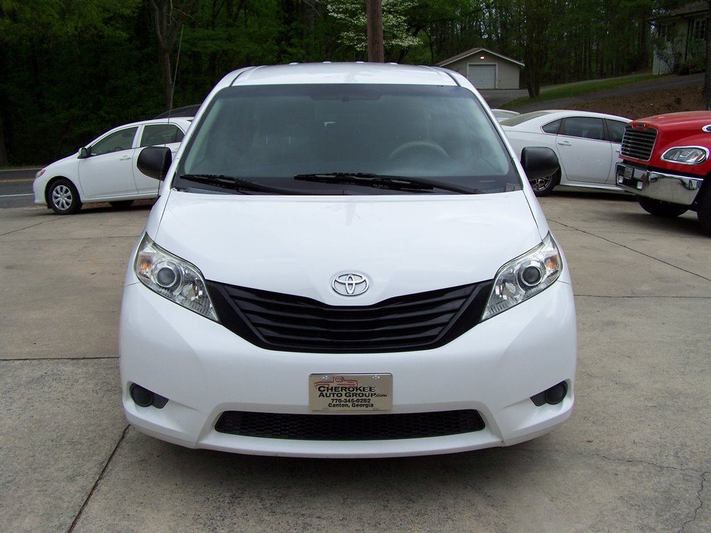 2013 Toyota Sienna - $16,890