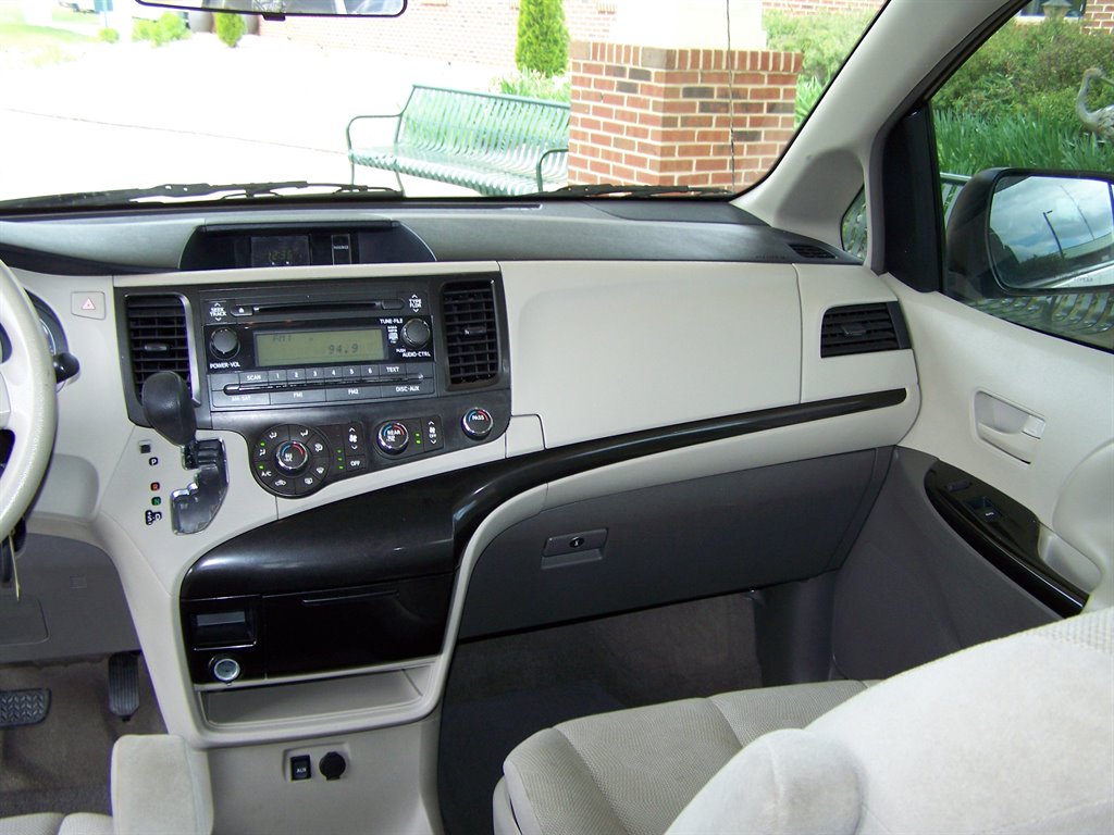 2013 Toyota Sienna - $16,890