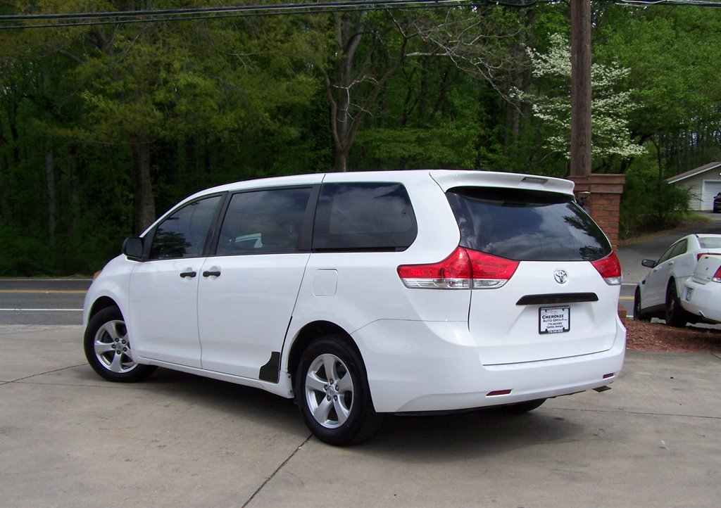2013 Toyota Sienna - $16,890