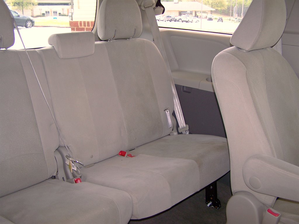 2013 Toyota Sienna - $16,890