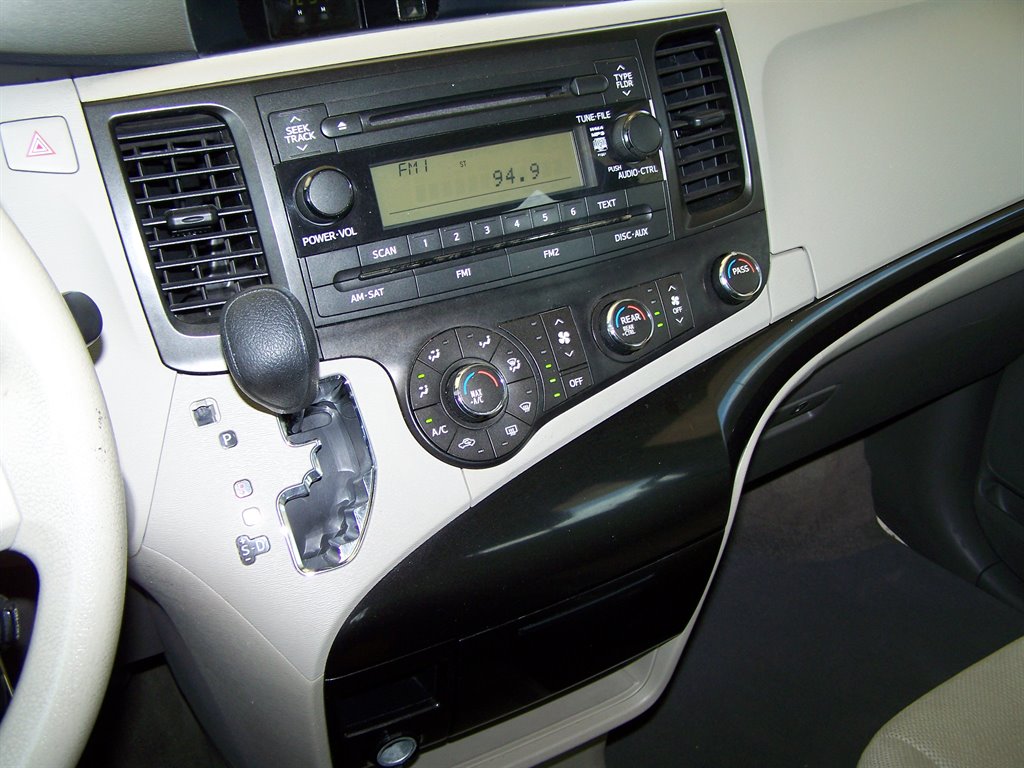 2013 Toyota Sienna - $16,890