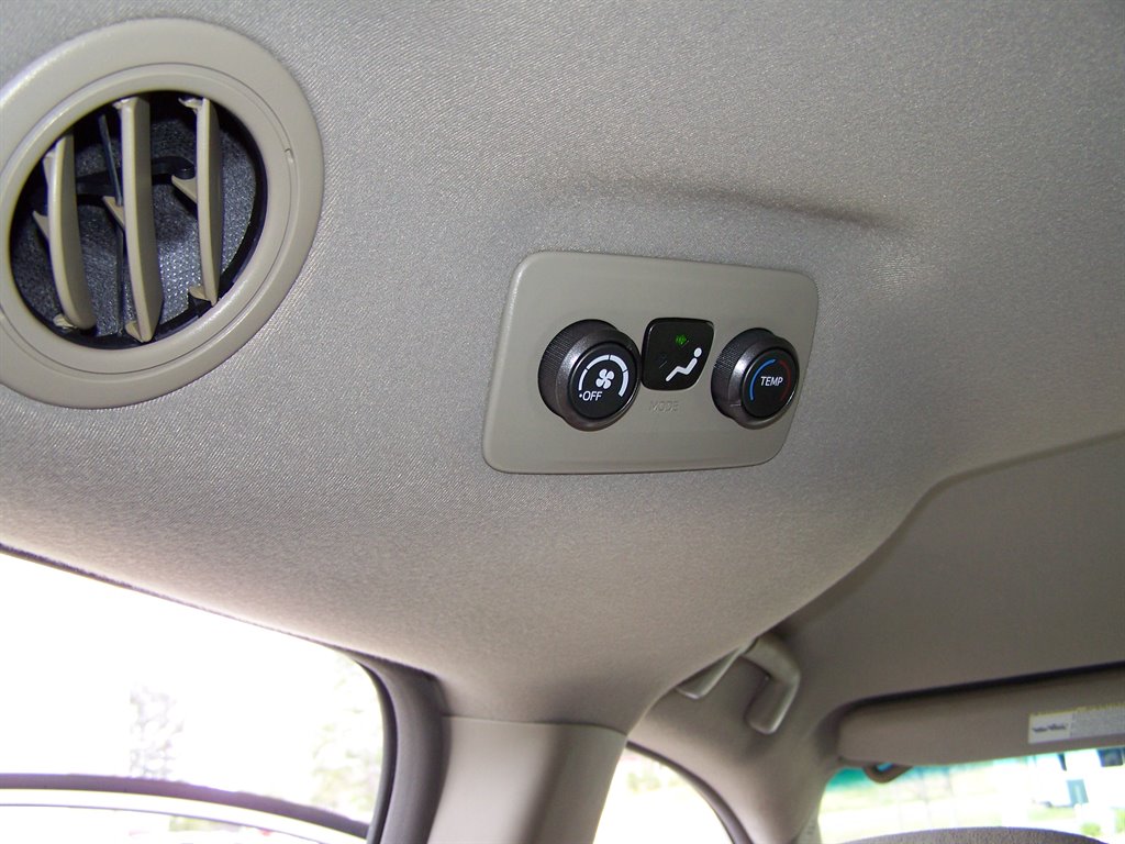 2013 Toyota Sienna - $16,890