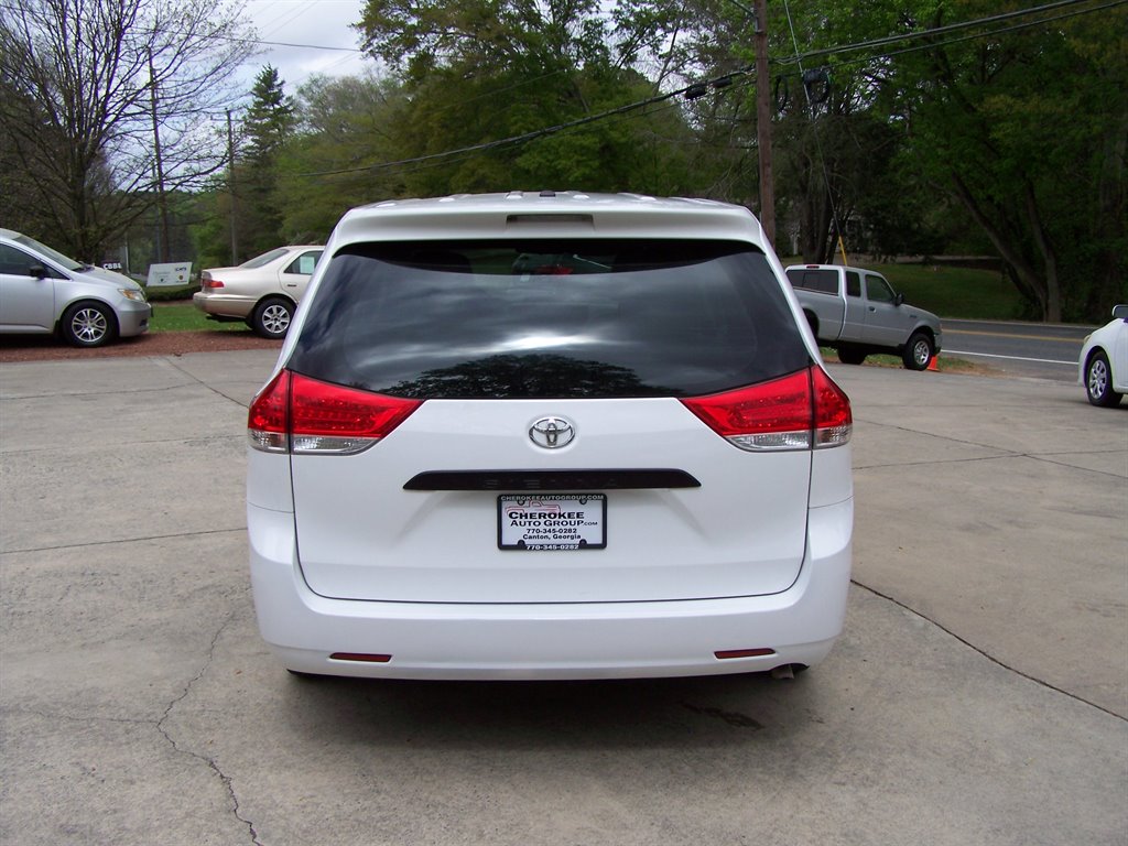 2013 Toyota Sienna - $16,890