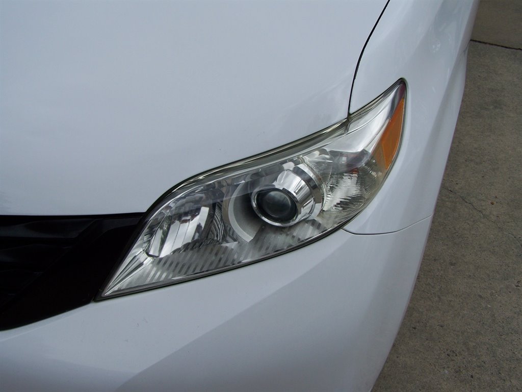 2013 Toyota Sienna - $16,890