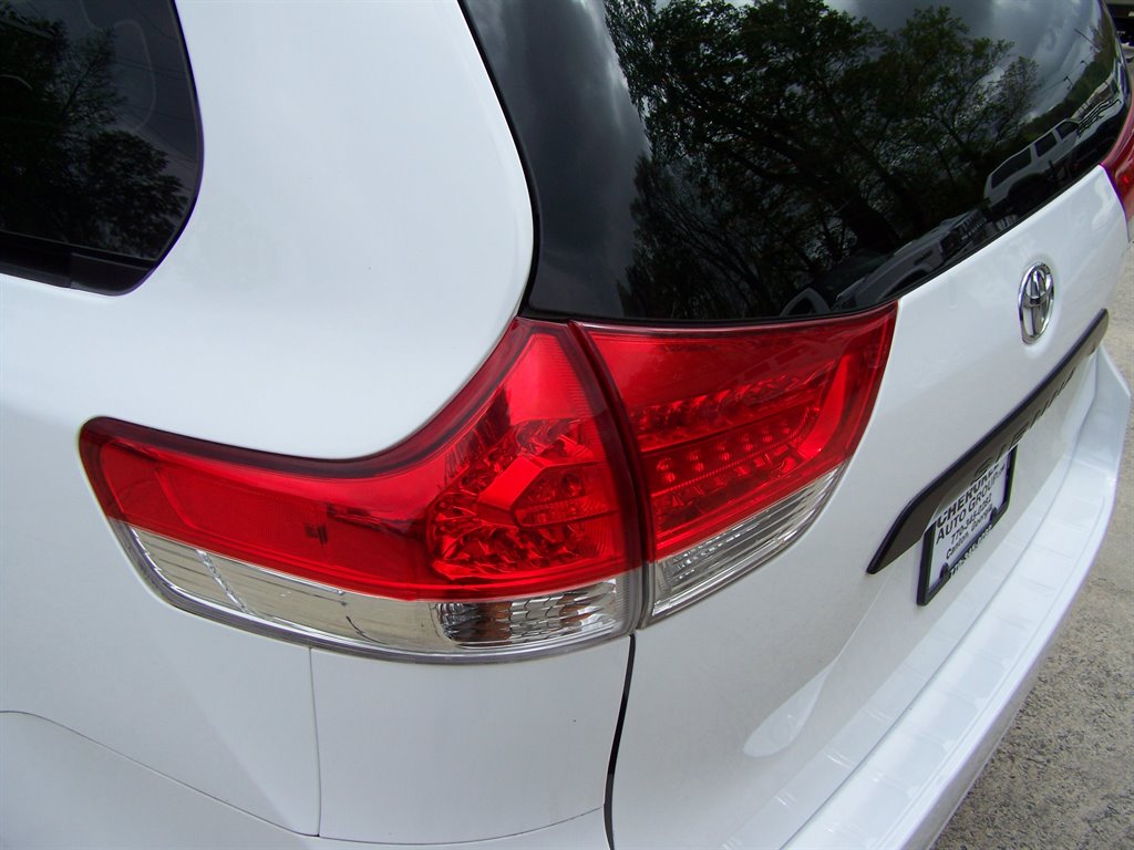 2013 Toyota Sienna - $16,890