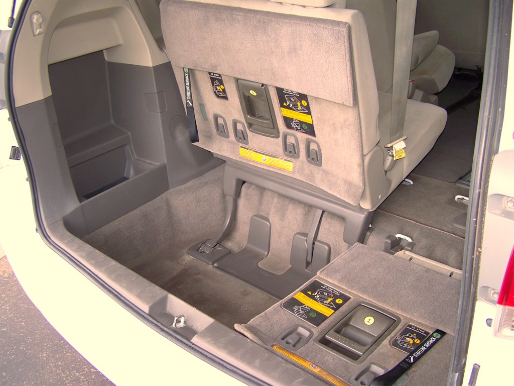 2013 Toyota Sienna - $16,890